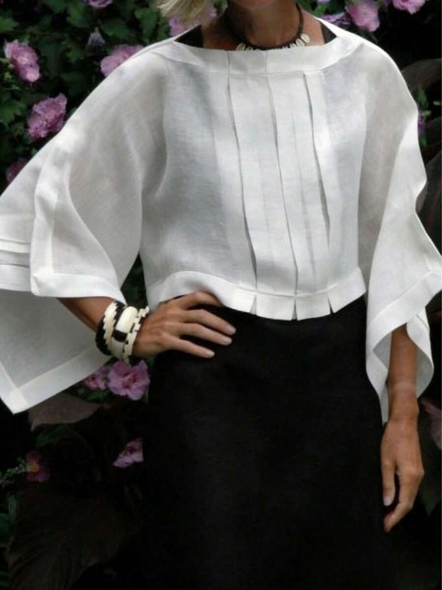 Áo blouse nữ màu trắng tay cánh dơi xếp ly | Áo top mùa hè cổ thuyền dáng rộng phong cách casual