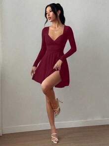 Sexy Fashion V-Neck Ruched Waist Hem Long Sleeve Mini Dress, Spring/Summer New Arrival Elegant - Burgundy - View 4