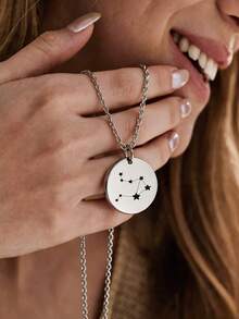 1 pieza Collar personalizado con órbita de constelación del zodiaco, patrón del zodiaco grabable, colgante redondo de lujo, joyería de regalo de cumpleaños, cadena de clavícula de acero inoxidable con diseño de animal lindo, regalo para mujeres, regalo conmemorativo del Día de la Madre, regalo conmemorativo de aniversario de pareja, joyería de acero inoxidable de lujo para mujeres, regalo personalizado, regalo de cumpleaños, regalo de temporada de graduación, regalo de viaje, regalo del Día de la Madre, regalo de accesorio de Pascua - Multicolor - Ver 3