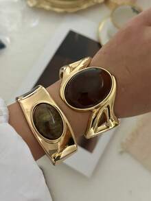 Vintage Multi-Layer Hollow Metal Bracelet, Oval Natural Stone Inlaid, Light Luxury Elegant Open Bangle, Niche Design Geometric Square Gemstone Wrist Accessory, Gradient Texture, Versatile Daily Commute Hand Jewelry, French Soft Style Multi-Layer Striped Bracelet - Multicolor - View 9
