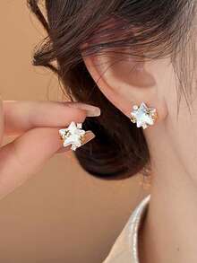 1 Pair Fashionable Delicate Copper Alloy Star Decor Stud Earrings Suitable For Women's Casual Daily Wear - Golden Yellow + White - View 3