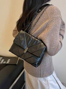 女款 V 型縫線絎縫肩背包 鍊條斜跨包 大翻蓋 女士日常通勤約會手提包 - 黑色 - 查看 7