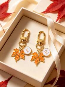 Maple Leaf Garden Decor Pendant, Letter And Maple Leaf Floral Style Keychain, A-Z Design, Handbag Charm, Maple Leaf Bag Decor, Elegant Letter Pendant, Car Accessory, Suitable For Keyring, Bag, Wallet, Gift, Suitable For Girls, Women, Suitable For Birthday, Maple Leaf Festival, Thanksgiving Gift - Multicolor - View 3