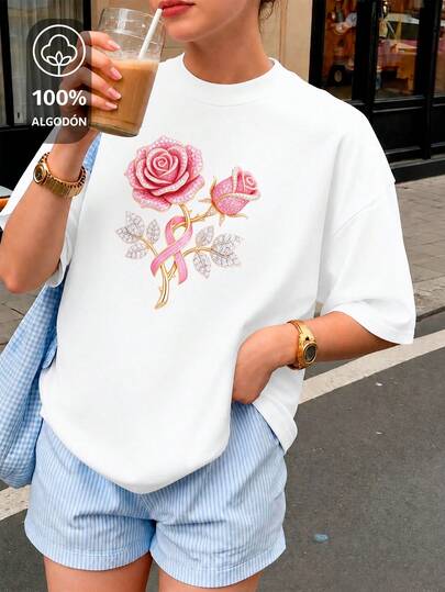 Camiseta Oversize para Dama 100% Algodón Manga Corta Cuello Redondo con Estampado de Rosas Brillantes y Lazo Rosa en el Pecho