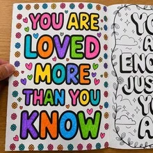 Buku Mewarnai Kesehatan Mental: Kebahagiaan Ditemukan dalam Momen-Momen Kecil | Desain Bunga & Afirmasi Positif | Buku Aktivitas Penghilang Stres & Relaksasi untuk Dewasa & Remaja | Hadiah Perawatan Diri Kreatif untuk Kesadaran Diri - MultiWarna - View 6