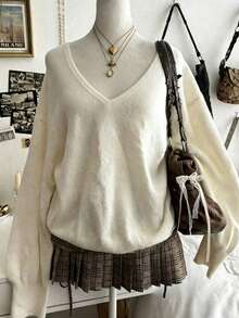 Plus Size Women's Casual Loose Solid Color V-Neck Knit Sweater - White - View 2