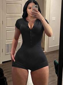 LovelyWholesale Women's Casual Round Neck Button-Up Jumpsuit, Solid Color, For Daily Wear, Summer Black - Black - View 1