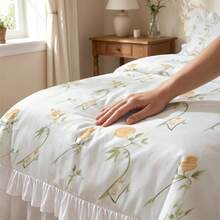 2/3pcs Pink Floral Pattern Fresh Elegant Design Ruffle Duvet Cover Set, Set Includes 1 Duvet Cover + 1/2 Pillowcases, No Filling - Soft Comfortable Breathable Bedding, Suitable For All Seasons, Perfect For Creating A Cozy Warm Bedroom, Guest Room, Ultra Soft Breathable Absorbent Bedding - Multicolor - View 7