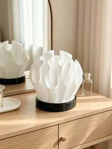 1/Pc Flower-Shaped Wavy Lamp Shade, Soft Translucent Table Lamp Shade, Home Space Atmosphere Decorative Accessory, Living Room Bedroom Luxury Artistic Lamp Shade - Pleated Lampshade - View 9