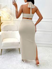 Solid Color Deep V-Neck Backless Lace-Up Cropped Tank Top & Slim Fit Pleated Side Slit Maxi Skirt, Fashionable 2 Pieces Set - Gray Apricot - View 2