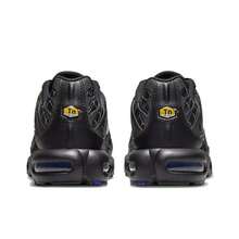 Nike Air Max Women Casual Athletic Shoes - Black / Metallic Silver - View 5