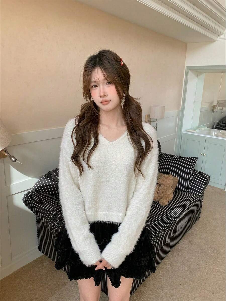 Korean Style V-Neck Plush Short Sweater Women Autumn/Winter Soft Cozy Gentle Pullover Knit Top - White - View 1