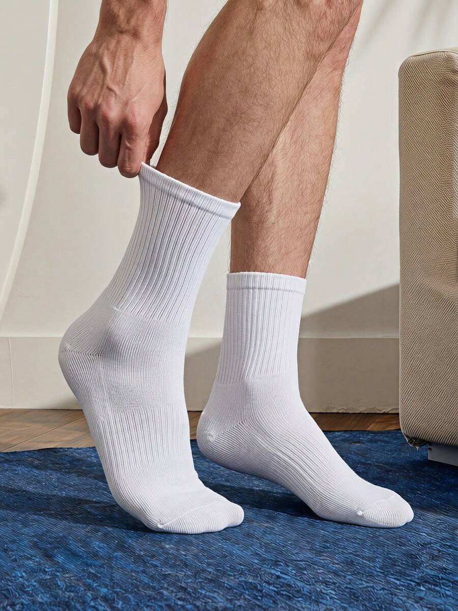 VeloEdit Calcetines cortos transpirables para hombre, calcetines deportivos antideslizantes de color sólido, calcetines deportivos de baloncesto finos para verano - Multicolor - Ver 1
