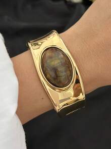 Vintage Multi-Layer Hollow Metal Bracelet, Oval Natural Stone Inlaid, Light Luxury Elegant Open Bangle, Niche Design Geometric Square Gemstone Wrist Accessory, Gradient Texture, Versatile Daily Commute Hand Jewelry, French Soft Style Multi-Layer Striped Bracelet - Multicolor - View 17