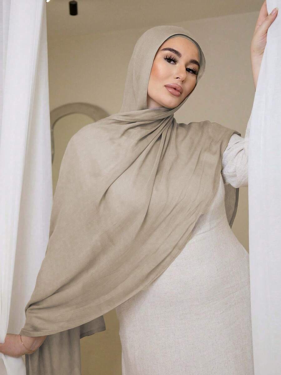 1pc Women's Solid Color Viscose Headscarf, Soft Wide-Edged Hijab Scarf, Versatile Sunscreen Scarf, Suitable For Daily Wear For Dress