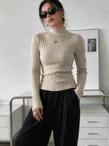 Atasan Kasual Wanita Lengan Panjang Kerah Tegak Warna Polos dengan Detail Ribbed - Khaki - View 1