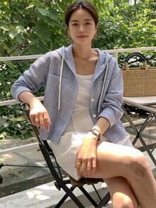 韩版时尚夏季休闲单排扣条纹撞色宽松长袖连帽衬衫，女款春季款 - 藏蓝色 - 查看 4