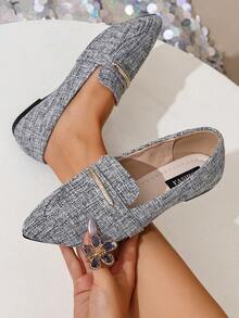 Spring/Autumn Women's Silver Metallic Pointed Toe Flat Loafers, Exquisite Soft Sole Non-Slip Breathable Slip-On Shoes, Fashionable Elegant Versatile For Office, Party, Date, Shopping - Grey - View 2