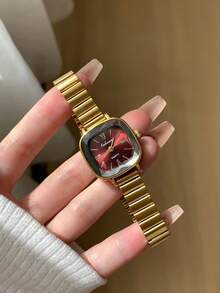 1件經典金色方形石英女錶，紅色錶盤，極簡混合刻度，可調節金色錶帶，適合日常佩戴 - 金色 - 查看 2