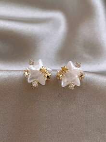 1 Pair Fashionable Delicate Copper Alloy Star Decor Stud Earrings Suitable For Women's Casual Daily Wear - Golden Yellow + White - View 4