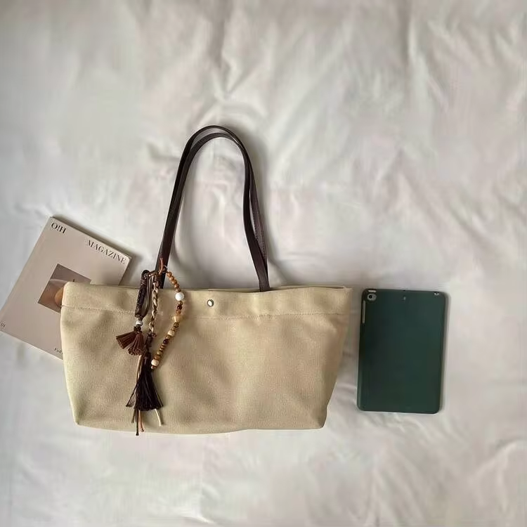 1pc Large Capacity Beige Canvas Women's Shoulder Tote Bag, Durable And Lightweight Commuter Bag With Beaded Charm, Suitable For Work, Commute And Travel - Beige - View 8
