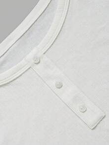 Aflion Atasan Henley Lengan Panjang Bergaris Putih untuk Wanita, Potongan Slim Fit dengan Setengah Kancing dan Hem Melengkung, Model Crop Top untuk Padu Padan Pakaian Kasual Sehari-hari - Putih - View 5