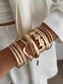11pcs Vintage Elegant Fashion Metal Flower Bracelet Set, Multi-Piece Stackable Arm Bands, Suitable For Women's Daily, Party, Vacation And Various Occasions - Yellow Gold - View 3