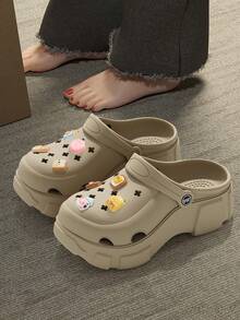 Women's Thick Sole Clogs, Summer Cute Cartoon Outdoor Wear 2026 New Style Beach 5cm EVA Thick Sole Sandals, Random DIY - Light Brown - View 2