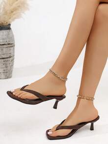 Women's New Summer Elegant Coffee Brown Square Toe Kitten Heel Flip Flop Sandals, Fashion Minimalist Versatile Thong Sandals With Open Toe, Heel Height 1.8-2 Inches (Approx. 4.6-5 Cm), Wide Foot High Heel Shoes - Coffee Brown - View 5