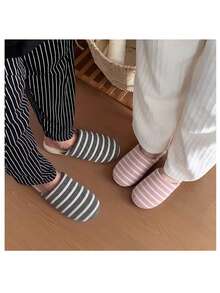 1 Pair Colorful Striped Casual Fashion Cute Fabric Side Stripe Warm Shoes For Home Autumn/Winter - Carbon Grey - View 4