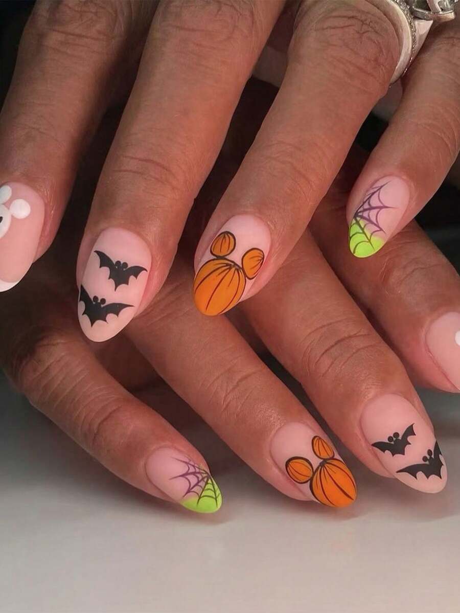 Set Kuku Tempel Pendek Bentuk Almond 30 Buah untuk Halloween, Motif , Jaring Laba-laba, Hantu, dan Kelelawar, Terbuat dari Bahan Akrilik. Termasuk: 1 buah Lem Jelly dan 1 buah Kikir Kuku. - MultiWarna - View 1