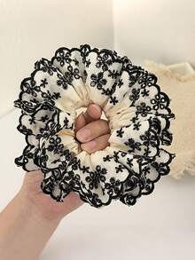 2/1入 多層蕾絲大號髮圈，優雅黑白花卉刺繡高級感女性髮飾，時尚後梳髮髻與馬尾造型設計，適合戶外日常穿搭、派對與旅行 - 彩色 - 查看 4