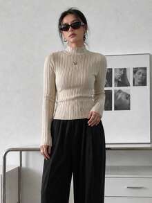 Atasan Kasual Wanita Lengan Panjang Kerah Tegak Warna Polos dengan Detail Ribbed - Khaki - View 4