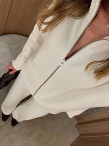 Elegant Minimalist Women's Beige Ribbed Knit Zip-Up Wool Sweater & Wool Wide-Leg Pants Set, Comfortable Autumn Outfit - Cream - View 8