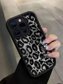 1 Pack Chic Grey Leopard Print TPU Case, Black Frame Velvet Pattern, Daily Use, Gift For Friends, Mom, Besties, Apple11, 13, Apple16 Pro Max, Apple17, 14 Pro Max, Apple15, 14, 17 Pro Max, 18 Pro Max, S26u, A57, A37, A16, A17, A56 5G Phone Case, Phone Case, Honor400 Etc. - Black - View 5