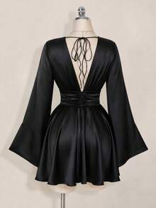 Elegant V-Neck Backless Ruffle Twist Long Sleeve Sexy Fitted Waist Slim Mini Dress Black Spring Party - Black - View 2