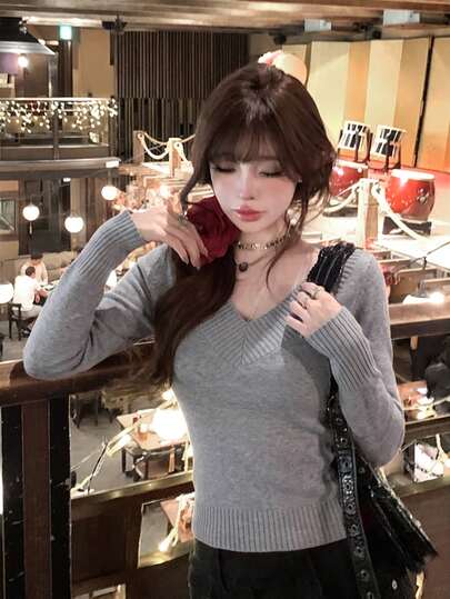 Fashionable Elegant Off-Shoulder V-Neck Sweater Women Autumn/Winter New Style Petite Fit Slimming Knit Top