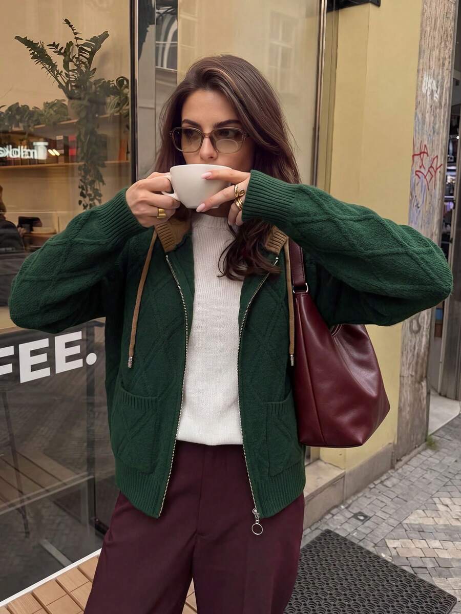 Women's Contrast Color Hooded Zip-Up Knit Cardigan, Autumn/Winter New Style, Dark Green Argyle Jacquard Fabric With Brown Hood Trim And Drawstring, Round Ring Zipper + Dual Side Patch Pockets, Ribbed Hem, Loose Casual Fit For Daily Outings And Commuting - Dark Green - View 1