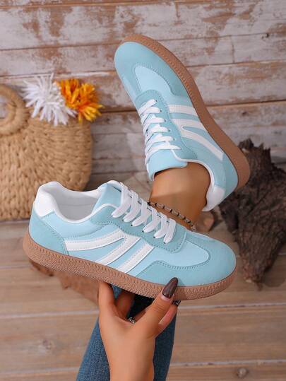 New Light Blue Colorblock Striped Women's Training Shoes, Lace-Up Low-Top Flat Casual Sneakers, Suitable For Spring Outings And Shopping, Women's Fashion Versatile Casual Shoes
