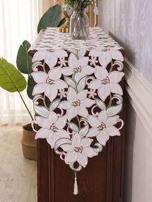 HXARTMIS 1pc Elegant Handmade Hollow Lily Embroidery Table Runner & Placemat Set, Vintage Floral Hollow Tassel Table Runner, Romantic Dining Table Decor, Suitable For Restaurant, Home Decor, Theme Holiday Decoration - Pink - View 5