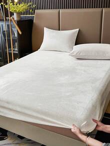2/3pcs Beige Velvet Bedding Set, Warm And Soft, Solid Color Velvet Fitted Sheet Set, Available Sizes: King, Queen, Full, Twin, Luxurious Ultra-Soft Comfortable Base Fabric, 11.8-Inch Deep Pocket Design, Suitable For Autumn, Winter And Spring. Set Includes 1 Fitted Sheet And 1/2 Pillowcases, Dorm Bedding, Back To School Bedding. - White - View 1