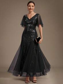 EVERPRETTY Elegant Luxury Charming Party Heavy Embroidery Floral Sequin Mesh Patchwork Black Formal Evening Gown Suitable For Evening Party Wedding Guest - Black - View 3