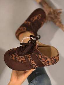New Women's Comfortable Versatile Closed-Toe Half-Back Lace-Up Fashion Platform Thick Sole Suede Slip-On Hidden Height Casual Shoes Suitable For Daily Wear - Leopard Brown - View 3