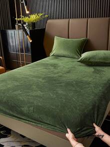 2/3pcs Green Velvet Bedding Set, Warm And Soft, Solid Color Velvet Fitted Sheet Set, Available Sizes: Extra Large, Large, Standard Double, Twin, Luxury Ultra Soft Comfortable Base Fabric, 11.8 Inch Deep Pocket Design, Suitable For Autumn, Winter, Spring. Set Includes 1 Fitted Sheet And 1/2 Pillowcases, Dorm Bedding, Back To School Bedding. - Army Green - View 1