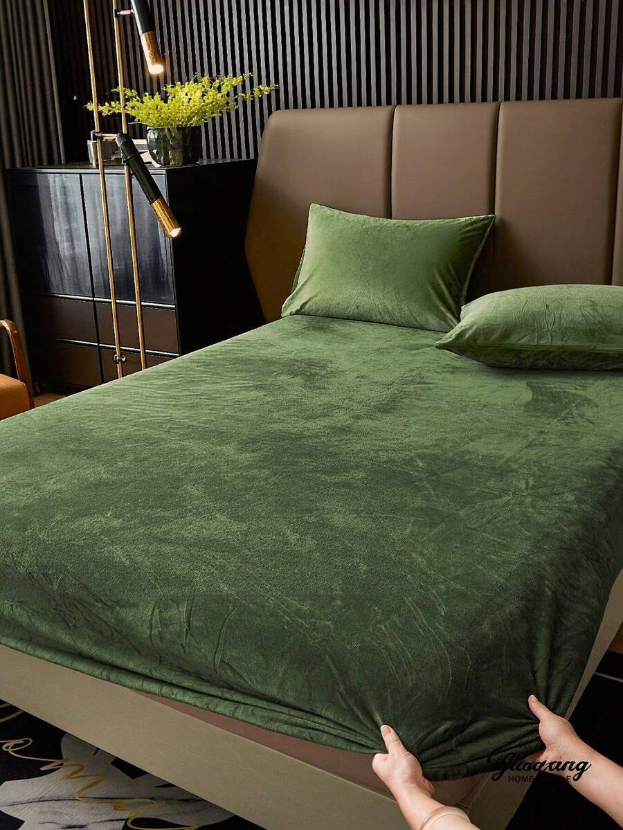 2/3pcs Green Velvet Bedding Set, Warm And Soft, Solid Color Velvet Fitted Sheet Set, Available Sizes: Extra Large, Large, Standard Double, Twin, Luxury Ultra Soft Comfortable Base Fabric, 11.8 Inch Deep Pocket Design, Suitable For Autumn, Winter, Spring. Set Includes 1 Fitted Sheet And 1/2 Pillowcases, Dorm Bedding, Back To School Bedding. - Army Green - View 1