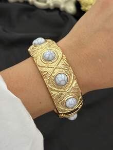 Vintage Multi-Layer Hollow Metal Bracelet, Oval Natural Stone Inlaid, Light Luxury Elegant Open Bangle, Niche Design Geometric Square Gemstone Wrist Accessory, Gradient Texture, Versatile Daily Commute Hand Jewelry, French Soft Style Multi-Layer Striped Bracelet - Multicolor - View 16