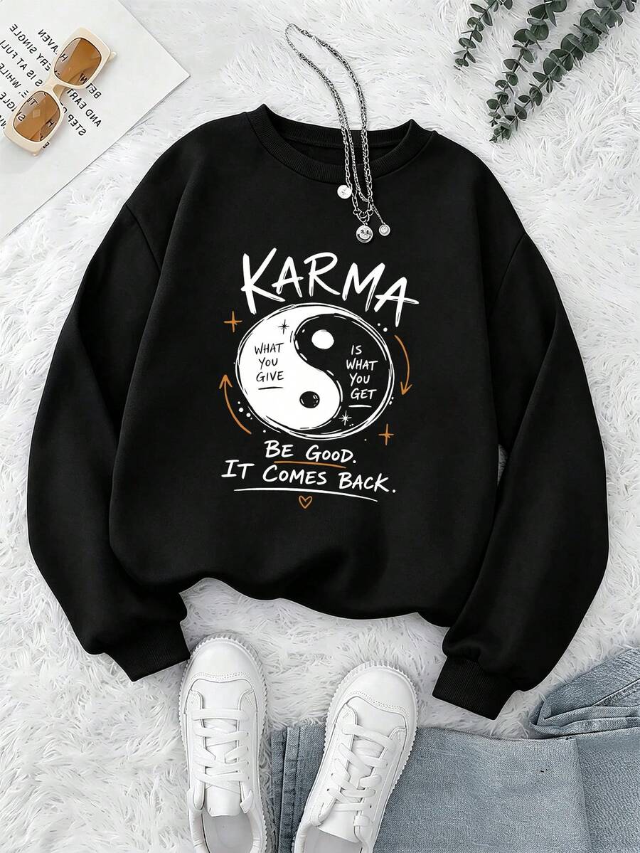 大尺碼女款圓領運動衫,印有 Karma 陰陽標語圖案,適合秋冬日常街頭穿搭 - 黑色 - 查看 1