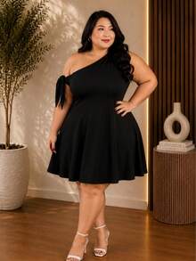 Plus Size Dresses - Black - View 5