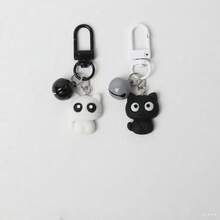 1pc Random Cute Funny Creative Black & White Bell Cat Keychain/Bag Charm, Small Gift For Friends, Unisex Daily Decor Party Outdoor Festival - Black and White - View 3