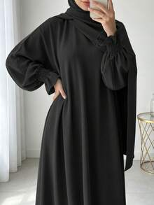Busana Sehari-hari Wanita Timur Tengah, Set Hijab dan Abaya 2 Potong yang Serasi, Gaun Panjang Lengan Mengembang Longgar dengan Manset Elastis - MultiWarna - View 6